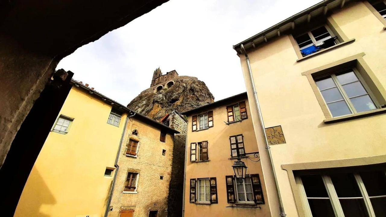 Le Nocla Apartment Aiguilhe Bagian luar foto